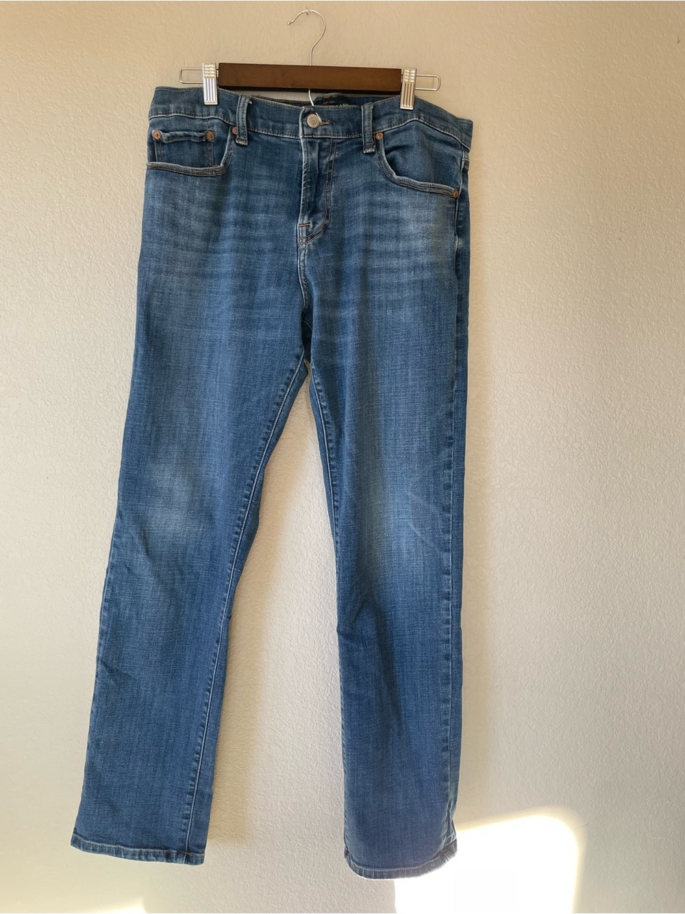 Lucky Brand 221 Straight Jeans Men’s 34x32 Medium Wash Stretch Denim